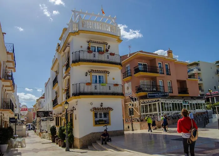 La Carihuela - 2- Costa Sol Апартаменты Торремолинос